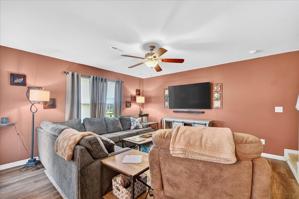 next background image