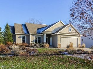 3239 Primrose Dr, Hudsonville, MI 49426