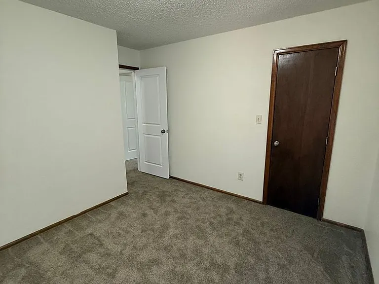6840 Delmonico Dr — Photo 16