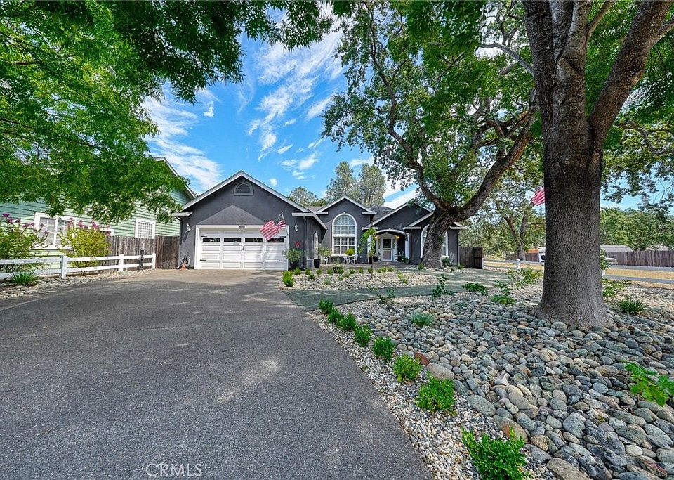 1st image of 21410 Valley Oak Dr