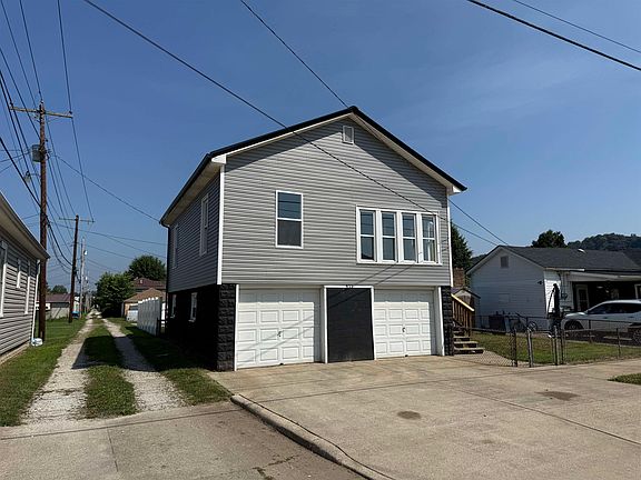 2nd image of 415 Maple Ave