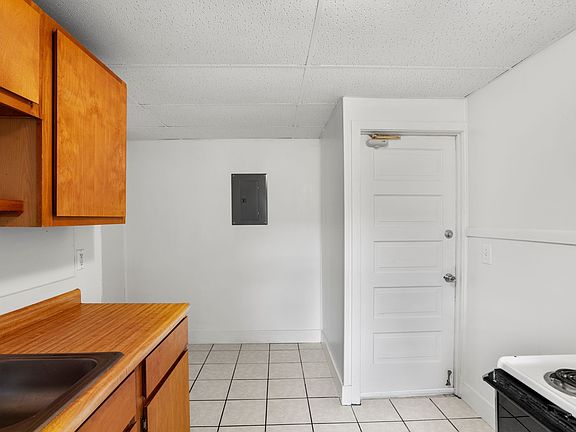 5th image of 825 Park Ave #2