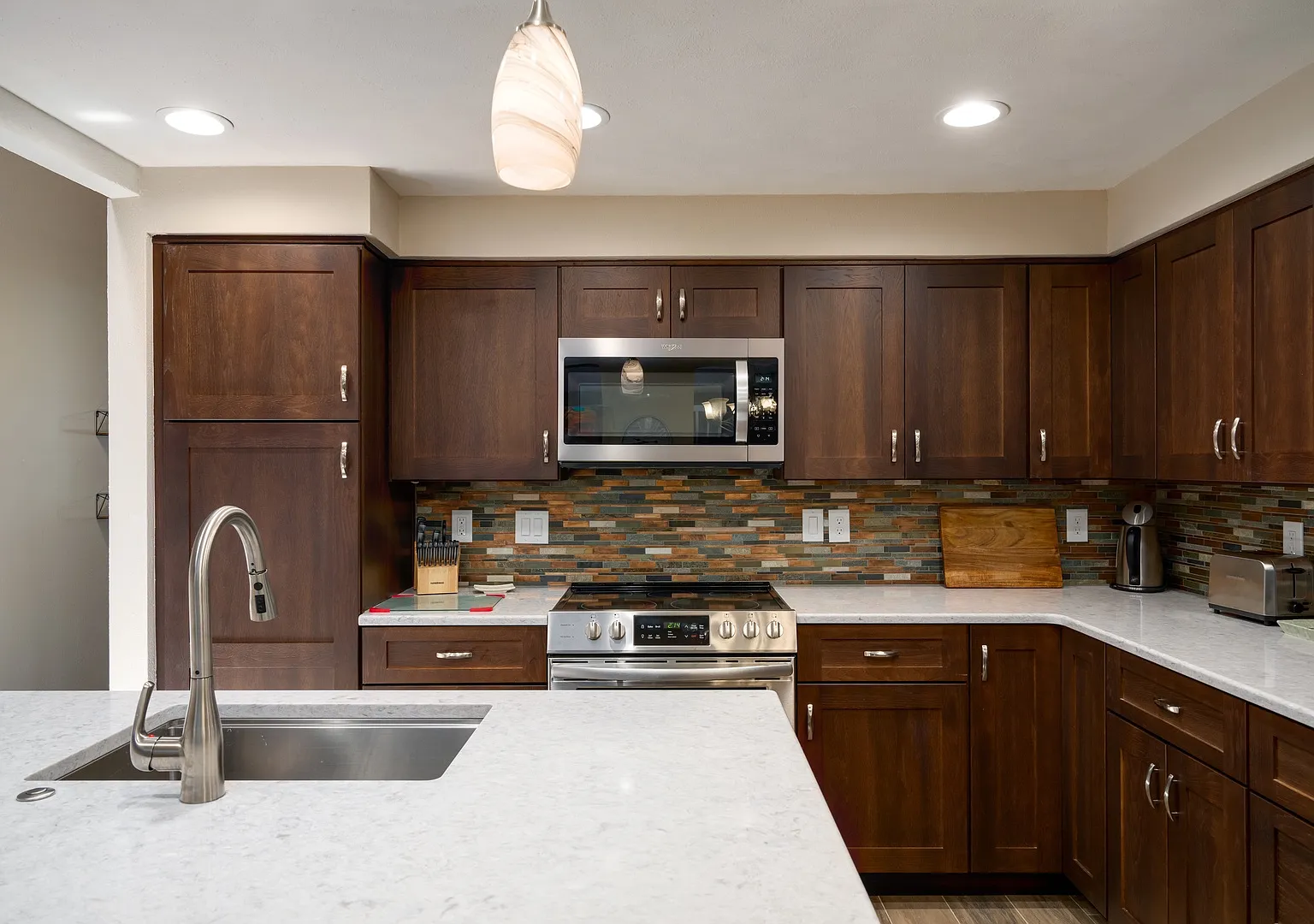 3 bed, 2108 sqft, $1,500 — Photo 4