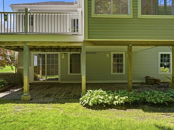 5th image of 6 Meadowood Drive