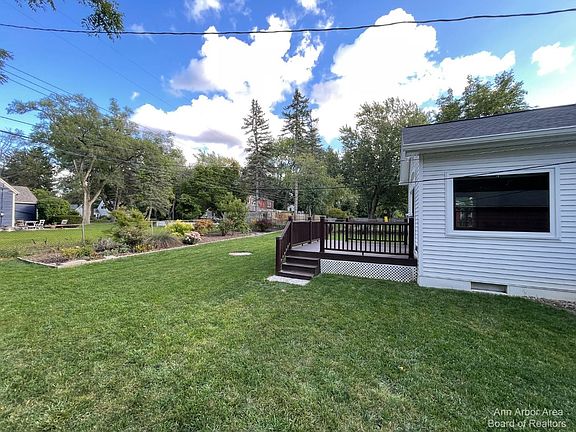 5th image of 2435 Grant Dr