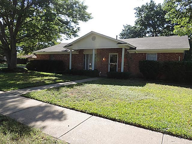 1st image of 1632 Lexington Pl