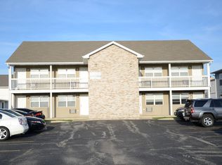 1268 Rushmoore Dr #1B-1BA, Dekalb, IL 60115