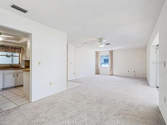5th image of 1328 Stafford Ln #1425