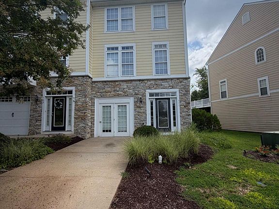 2nd image of 701 Monroe Point Dr