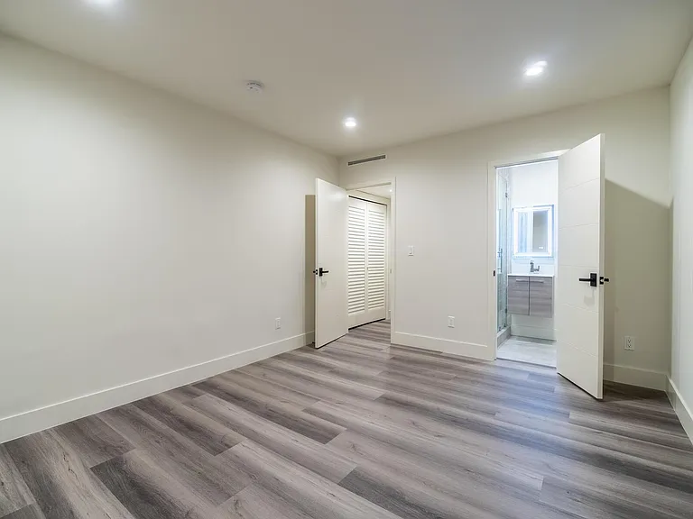 1262 N Sweetzer Ave #105 — Photo 7