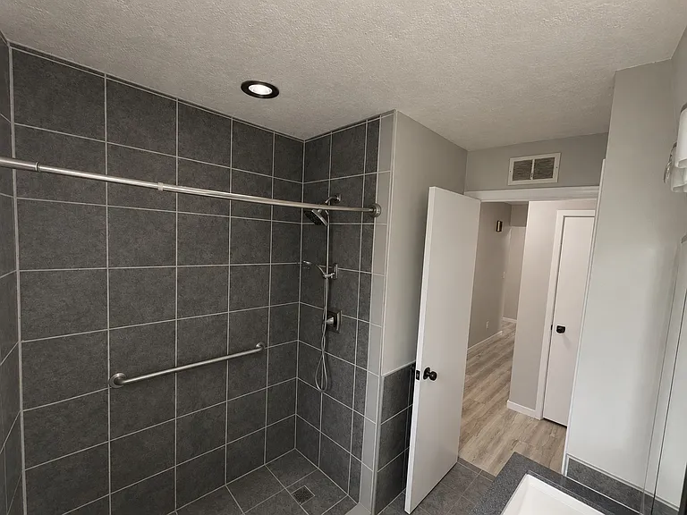 5300 W Hughes St — Photo 13
