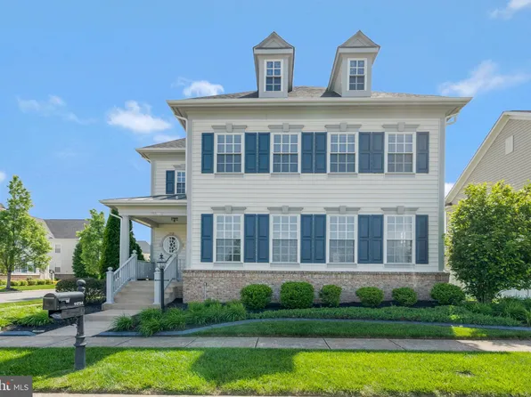 11734 Robert E Lee Dr, Bristow, VA 20136