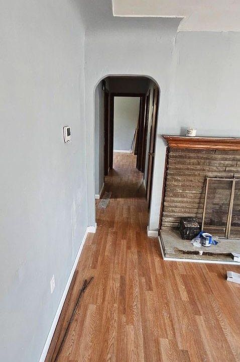 1st image of 1329 W Montrose St