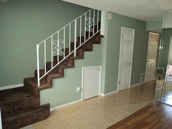 3rd image of 13501 NE 20th Ct