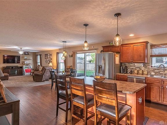 5th image of 338 Deep Woods Ct