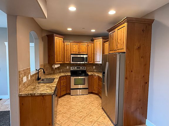 4th image of 2188 N Springtime Dr W