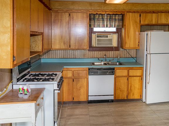 4th image of 1606 County Road 4150