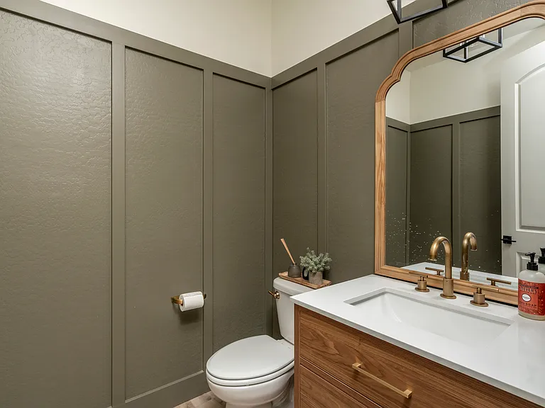 9336 W Georgia Ave — Photo 16