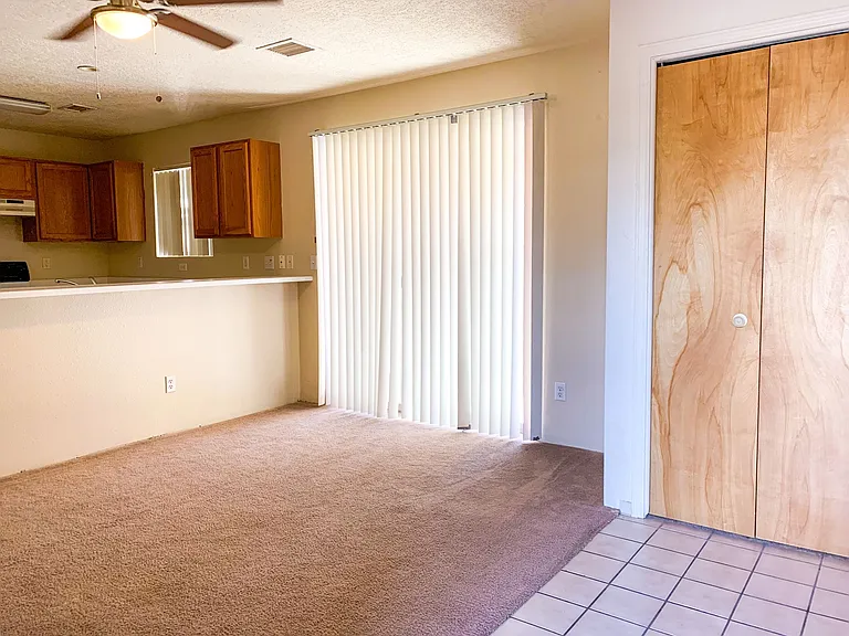 924 Valencia Dr SE — Photo 13