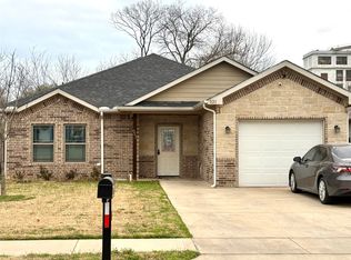 521 S Montgomery St, Sherman, TX 75090