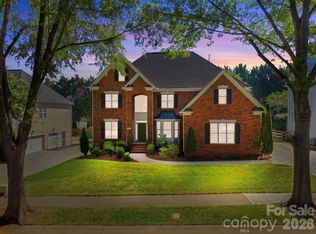 16308 Hallaton Dr, Huntersville, NC 28078