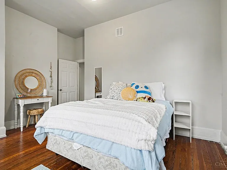 Bedroom #3 (2nd floor)