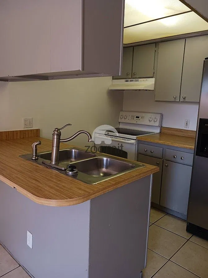 2 bed, 1.5 bath, 1068 sqft, $1,095 — Photo 4