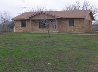 714 Cr 111, Rogers, TX 76569