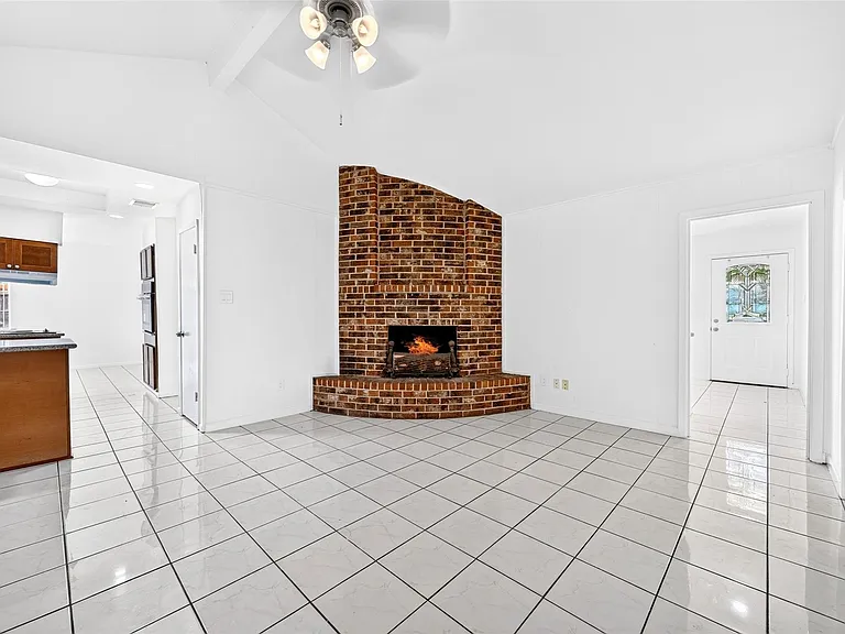 11239 Carvel Ln — Photo 14