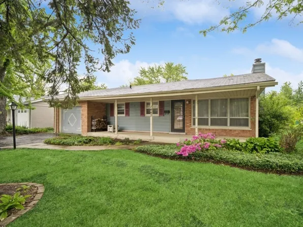 1087 Cedar Ln, Northbrook, IL 60062