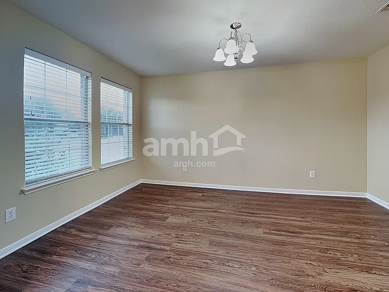 8102 Sweetstone Bluff Ln — Photo 7