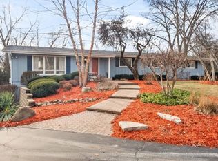 36W815 Red Haw Ln, Saint Charles, IL 60174