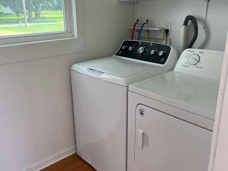 12191 Somerset Ave — Photo 11