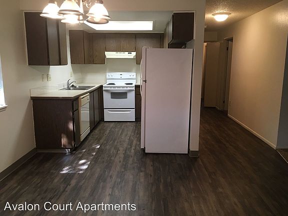 4th image of 801 N Tweedt St APT B106
