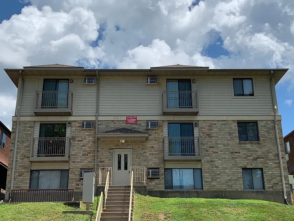 420 S Van Buren St #5