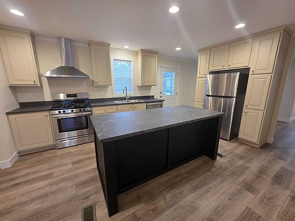 4th image of 4359 Dogwood Blvd #902