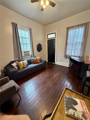 2734 Orleans Ave — Photo 2