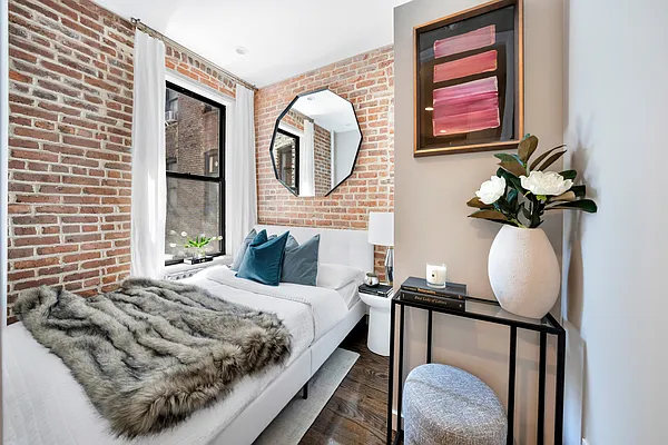 Rented by Douglas Elliman | media 3