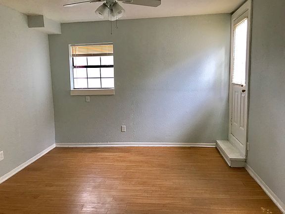 3rd image of 2210 Bernardo De Galvez Ave