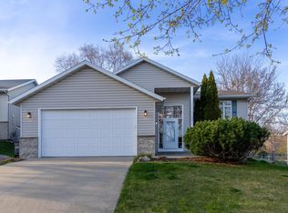 2615 62nd St NW, Rochester, MN 55901