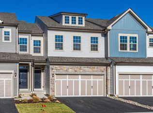 4 Golden Rod Dr, Warren, NJ 07059