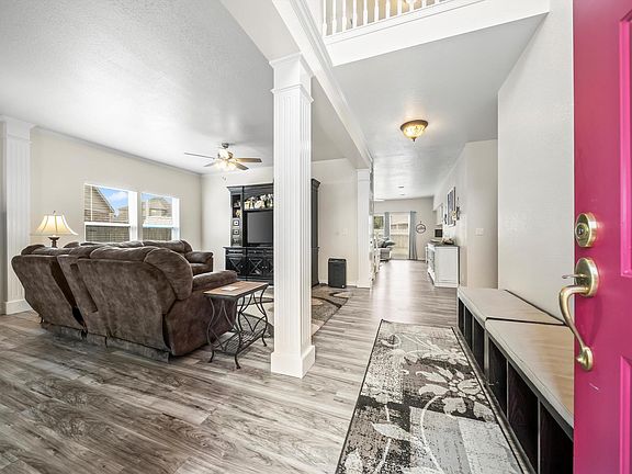 5th image of 1008 S Willow Ave