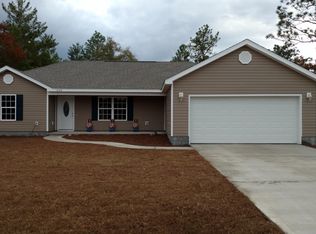 16 Oakwood Lakes Blvd, Defuniak Springs, FL 32433