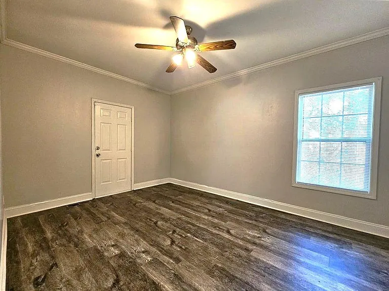 718 N Evelyn Pl NW — Photo 5