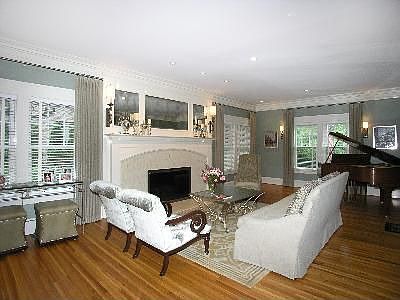 4th image of 201 S Stone Ave