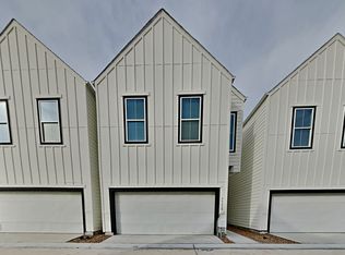 9902 Clark Rd, Houston, TX 77076