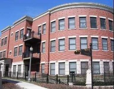 812 W College Pkwy UNIT 3A, Chicago, IL, 60608