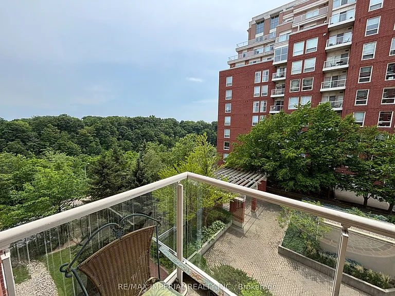 60 Old Mill Rd #405 — Photo 11