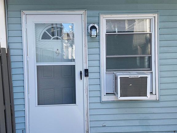 2nd image of 39 Sampson Ave #C9