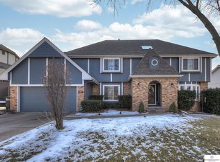 15807 Howard St, Omaha, NE 68118